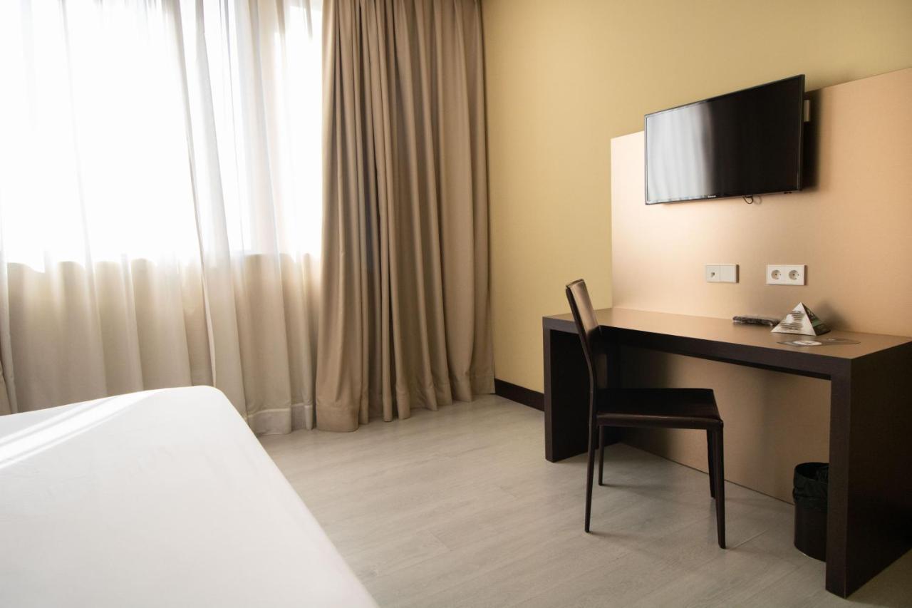 Alda Route 42 Hotell Illescas Eksteriør bilde